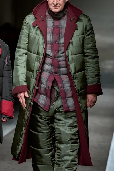 Look 64